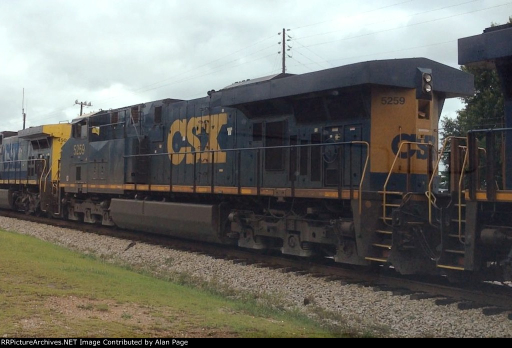 CSX 5259 runs second